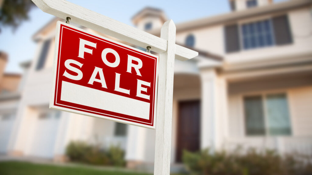From Listing to Closing: How Fast House Buyers Simplify the Selling Process